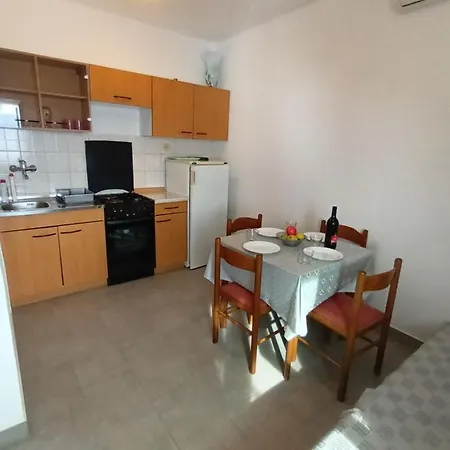 Apartment Ljube Small