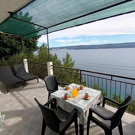 Ljube Small شقة *